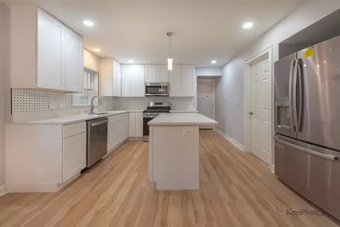 Kitchen - 300 E 107th St, Chicago, IL 60628 photo 1 of 4