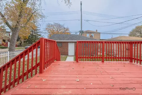 Exterior - 300 E 107th St, Chicago, IL 60628 photo 3 of 5