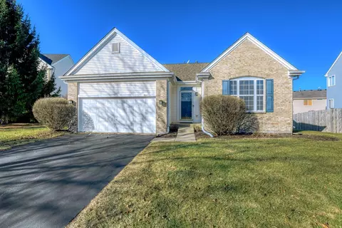 624 Cameron Dr, Antioch, IL 60002