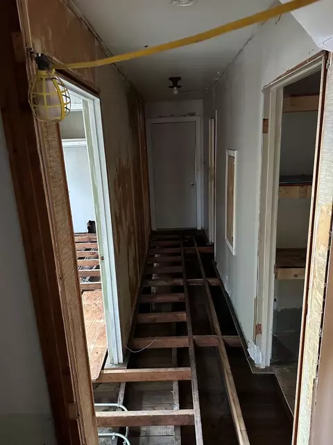Entry Way - 2942 N Gresham Ave, Chicago, IL 60618 photo 3 of 3
