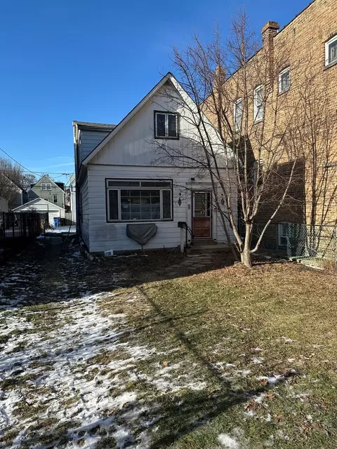 Exterior - 2942 N Gresham Ave, Chicago, IL 60618 photo 1 of 4