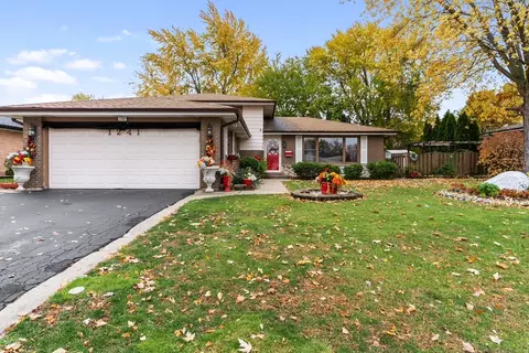 1241 E 168th St, South Holland, IL 60473