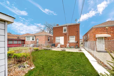 Exterior - Undisclosed, Chicago, IL 60617 photo 2 of 6