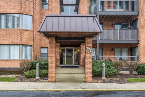 6425 Clarendon Hills Rd #211, Willowbrook, IL 60527