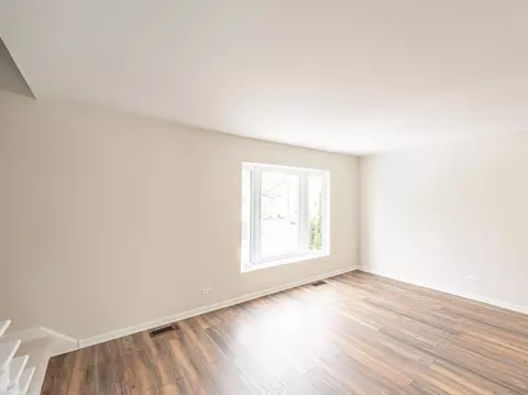 Living - 1933 Williamsburg Dr, Hoffman Estates, IL 60169 photo 2 of 3