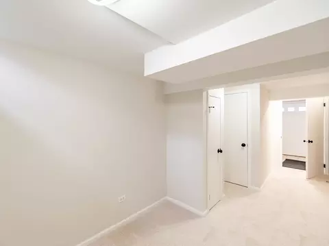 Bedroom - 1933 Williamsburg Dr, Hoffman Estates, IL 60169 photo 3 of 3