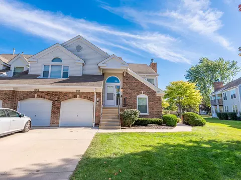 361 Willow Pkwy #23-4, Buffalo Grove, IL 60089