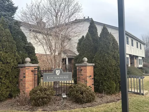 822 E Hillside Ave, Barrington, IL 60010