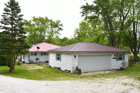 404 Wolfe Dr, Loda, IL 60948