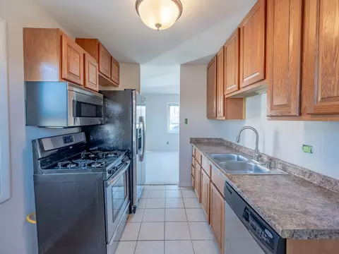 Kitchen - 1621 Innercircle Dr, Crest Hill, IL 60403 photo 1 of 1