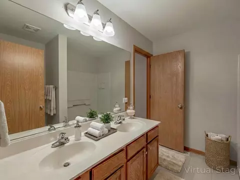 Bath - 1559 Bluestem Ln, Minooka, IL 60447 photo 1 of 1