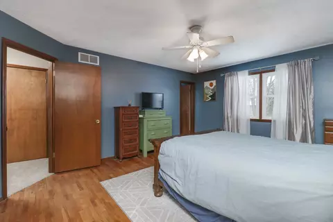 Bedroom - 208 Hammitt Dr, Normal, IL 61761 photo 3 of 9