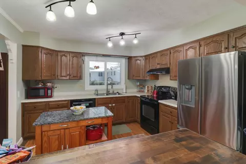 Kitchen - 208 Hammitt Dr, Normal, IL 61761 photo 2 of 3