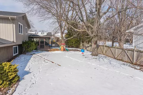 Exterior - 208 Hammitt Dr, Normal, IL 61761 photo 5 of 10