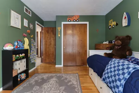 Bedroom - 208 Hammitt Dr, Normal, IL 61761 photo 5 of 9