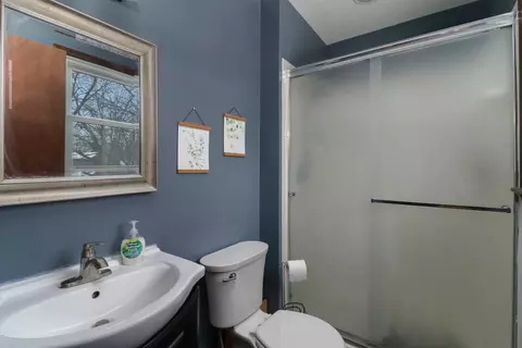 Bath - 208 Hammitt Dr, Normal, IL 61761 photo 1 of 5