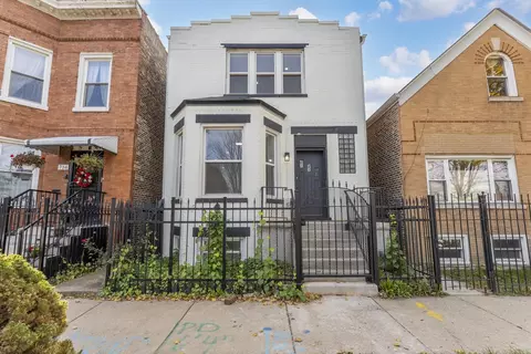 736 N Sawyer Ave, Chicago, IL 60624