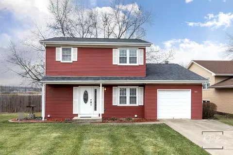 333 Pearson Cir, Naperville, IL 60563