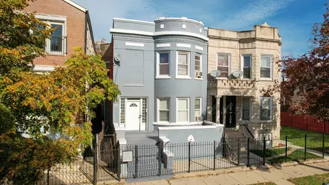 3624 W Lexington St, Chicago, IL 60624