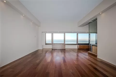 Living - 175 E Delaware Pl #5511, Chicago, IL 60611 photo 3 of 4