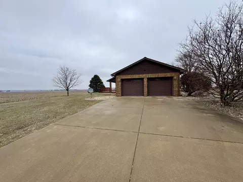 Other - 304 Staley Dr, Le Roy, IL 61752 photo 1 of 7