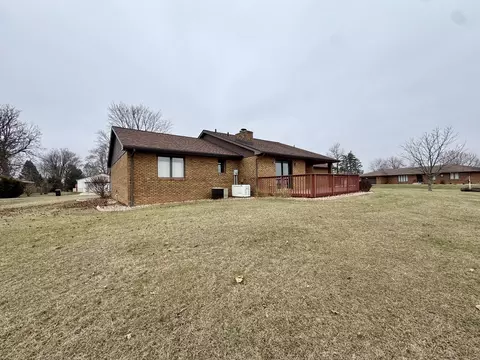 Exterior - 304 Staley Dr, Le Roy, IL 61752 photo 6 of 6