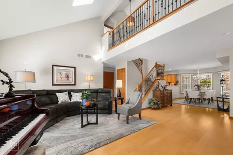 Living - 544 Philip Dr, Bartlett, IL 60103 photo 3 of 3