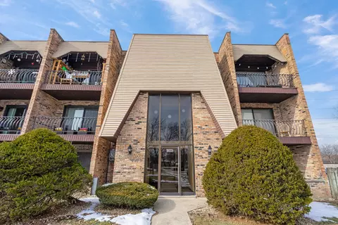 7306 Blackstone Ave #2, Justice, IL 60458