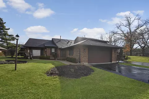 8167 W Brookside Ct, Palos Park, IL 60464