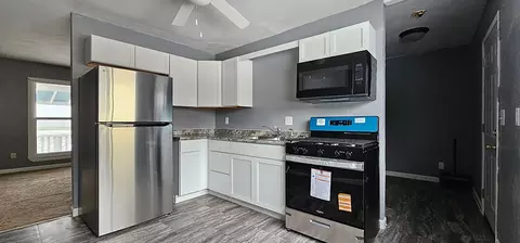 1702 W 9th St, Dixon, IL 61021 photo 5