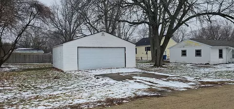 1702 W 9th St, Dixon, IL 61021 photo 2