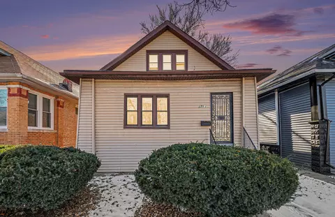 1711 E 83rd St, Chicago, IL 60617