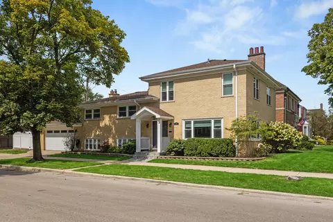 6025 N Hiawatha Ave, Chicago, IL 60646