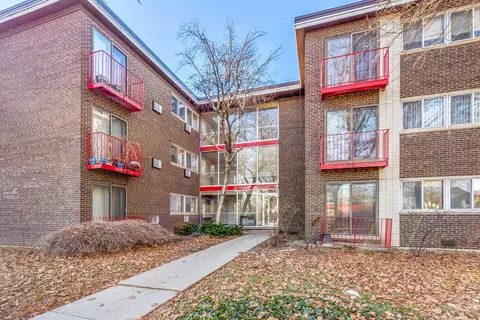 8500 Skokie Blvd #3A, Skokie, IL 60077