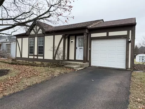 3115 Village Green Dr, Aurora, IL 60504