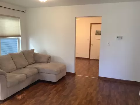 Living - 2350 Woodhill Ct, Plainfield, IL 60586 photo 2 of 3