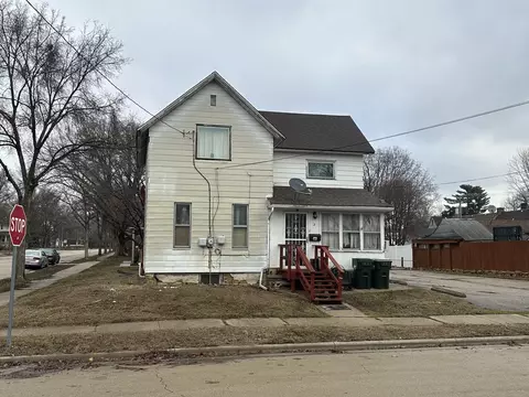 Exterior - 2 E 7th St, Sterling, IL 61081 photo 2 of 5