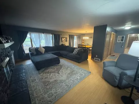 602 Glenwood Dr, Morrison, IL 61270 photo 3