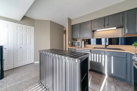 Kitchen - Undisclosed, Elgin, IL 60120 photo 3 of 4