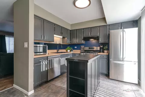Kitchen - Undisclosed, Elgin, IL 60120 photo 2 of 4