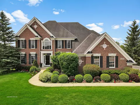 3 N651 James Fenimore Cooper Ln, Saint Charles, IL 60175