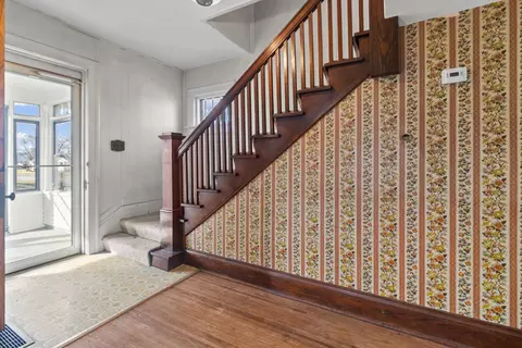 Entry Way - 607 W Burbank St, Harvard, IL 60033 photo 1 of 1