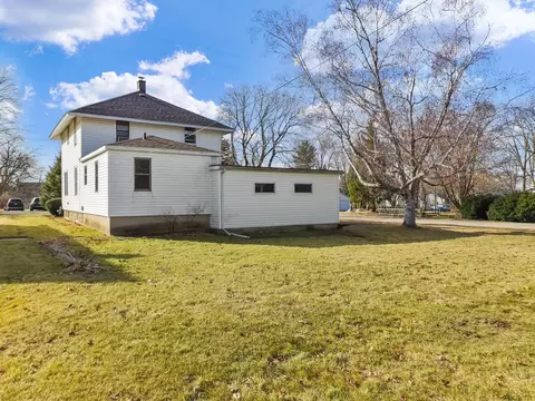Other - 607 W Burbank St, Harvard, IL 60033 photo 5 of 5