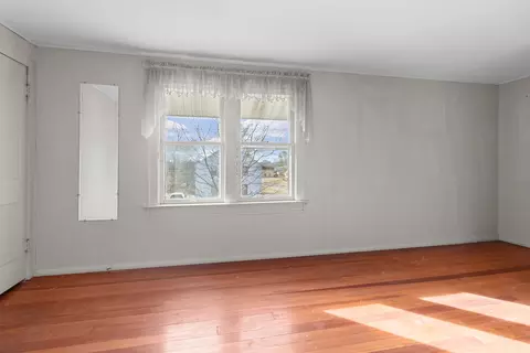 Bedroom - 607 W Burbank St, Harvard, IL 60033 photo 3 of 3