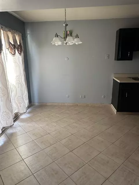 Undisclosed, Hoffman Estates, IL 60169 photo 6