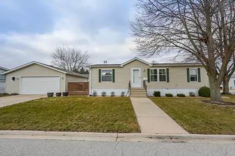 1151 Ash Ct, Manteno, IL 60950