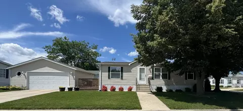 1151 Ash Ct, Manteno, IL 60950