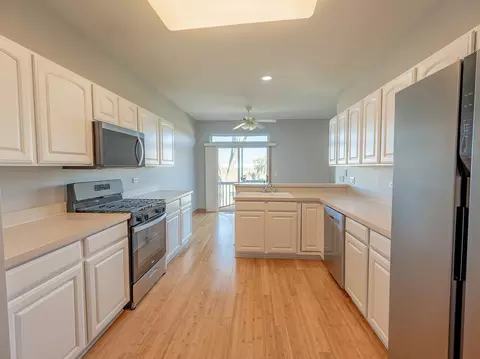 Kitchen - 21458 W Douglas Ln, Plainfield, IL 60544 photo 1 of 3