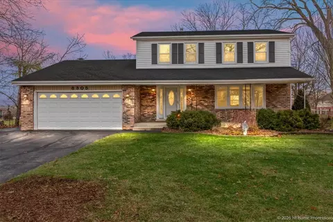 8305 S 85th Ct, Hickory Hills, IL 60457