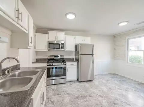 Kitchen - 12738 S Kenneth Ave #E, Alsip, IL 60803 photo 2 of 2